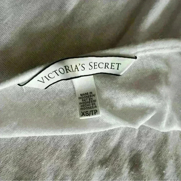 Victoria’s Secret Angels Lightweight White Open-Back Tank  | XS | Layering Tank - Picture 7 of 7